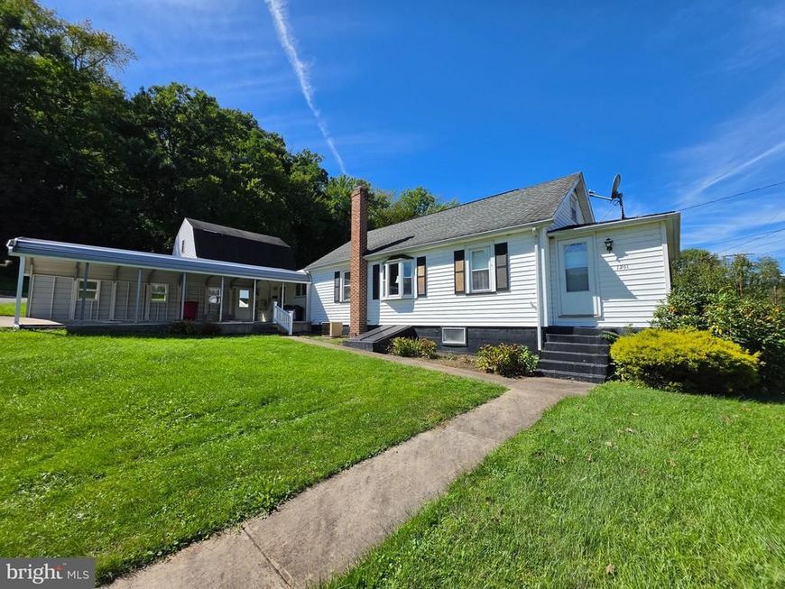 1201 Mifflin Street, Saxton, PA 16678 Main Photo