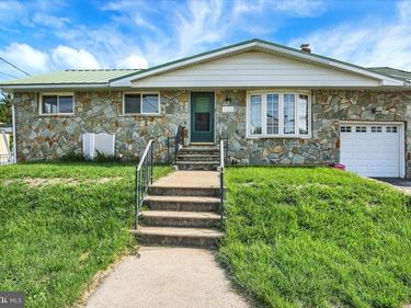 1601 ELIZABETH AVENUE, READING, PA 19605