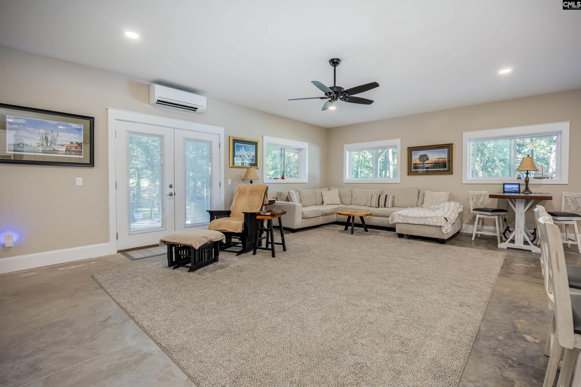 2468 N Lake Drive  Photo 10