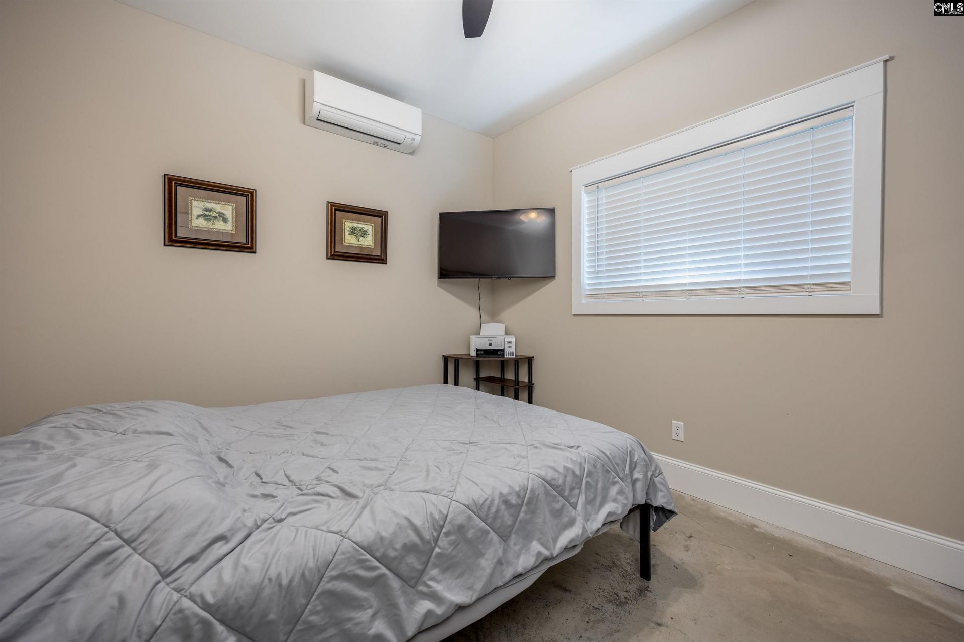 2468 N Lake Drive  Photo 21