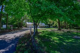 2468 N Lake Drive  photo 4