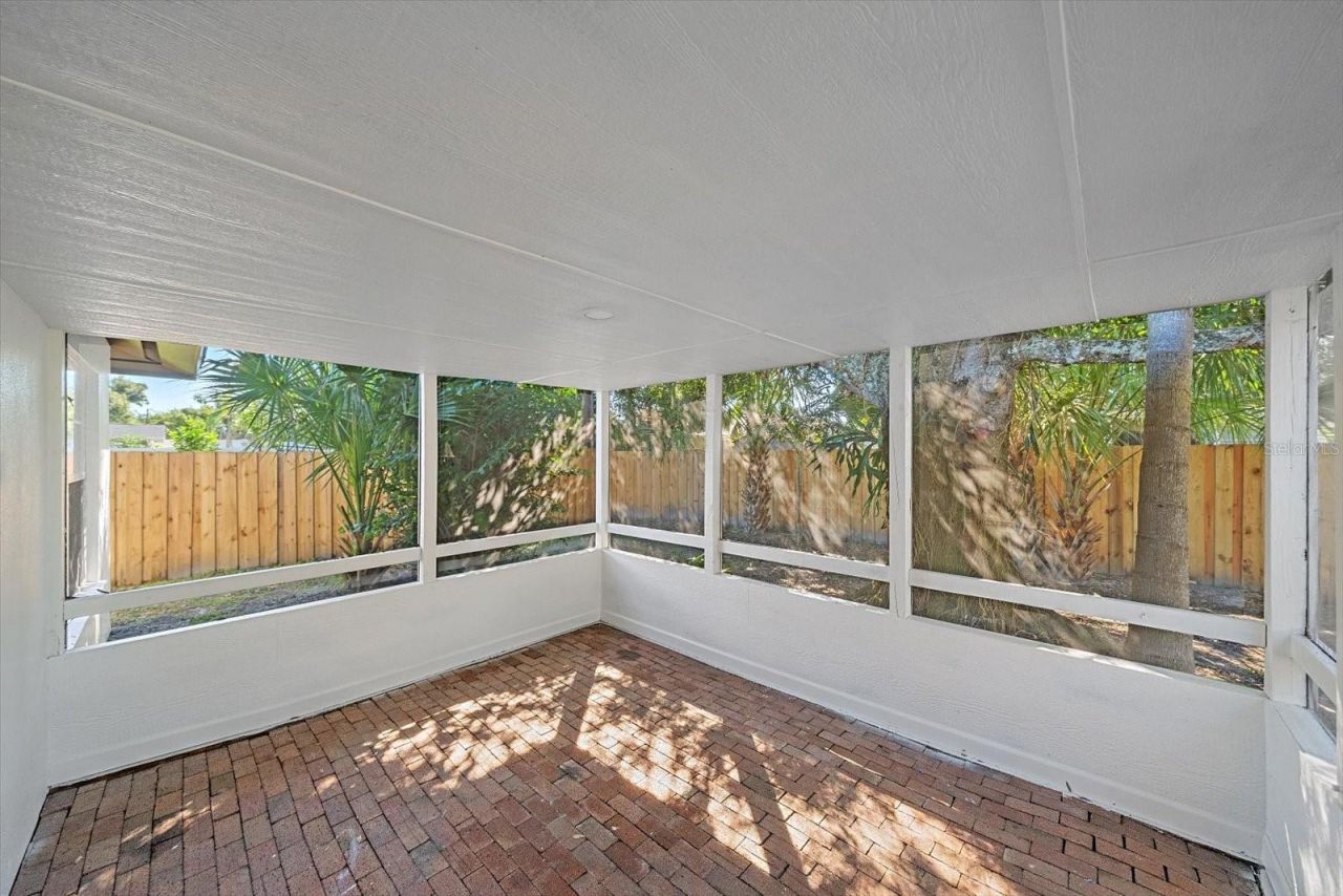 3372 Webber Street , Sarasota, FL 34239 Photo