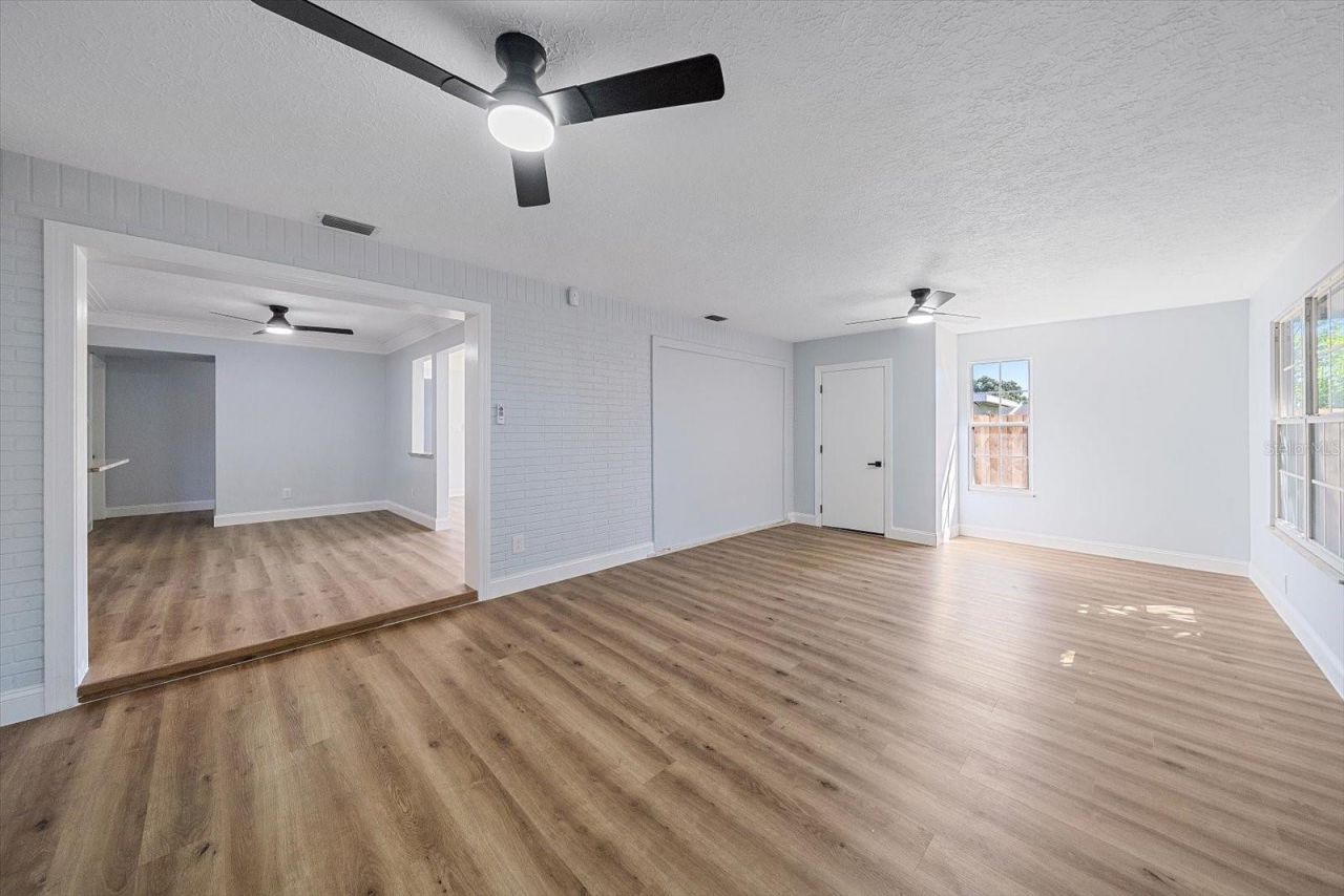 3372 Webber Street , Sarasota, FL 34239 Photo