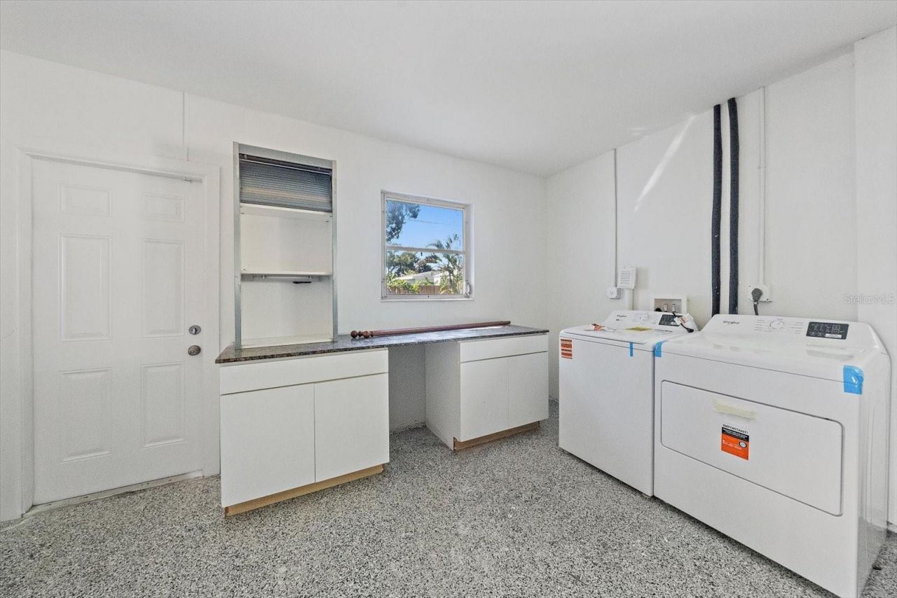 3372 Webber Street , Sarasota, FL 34239 Photo