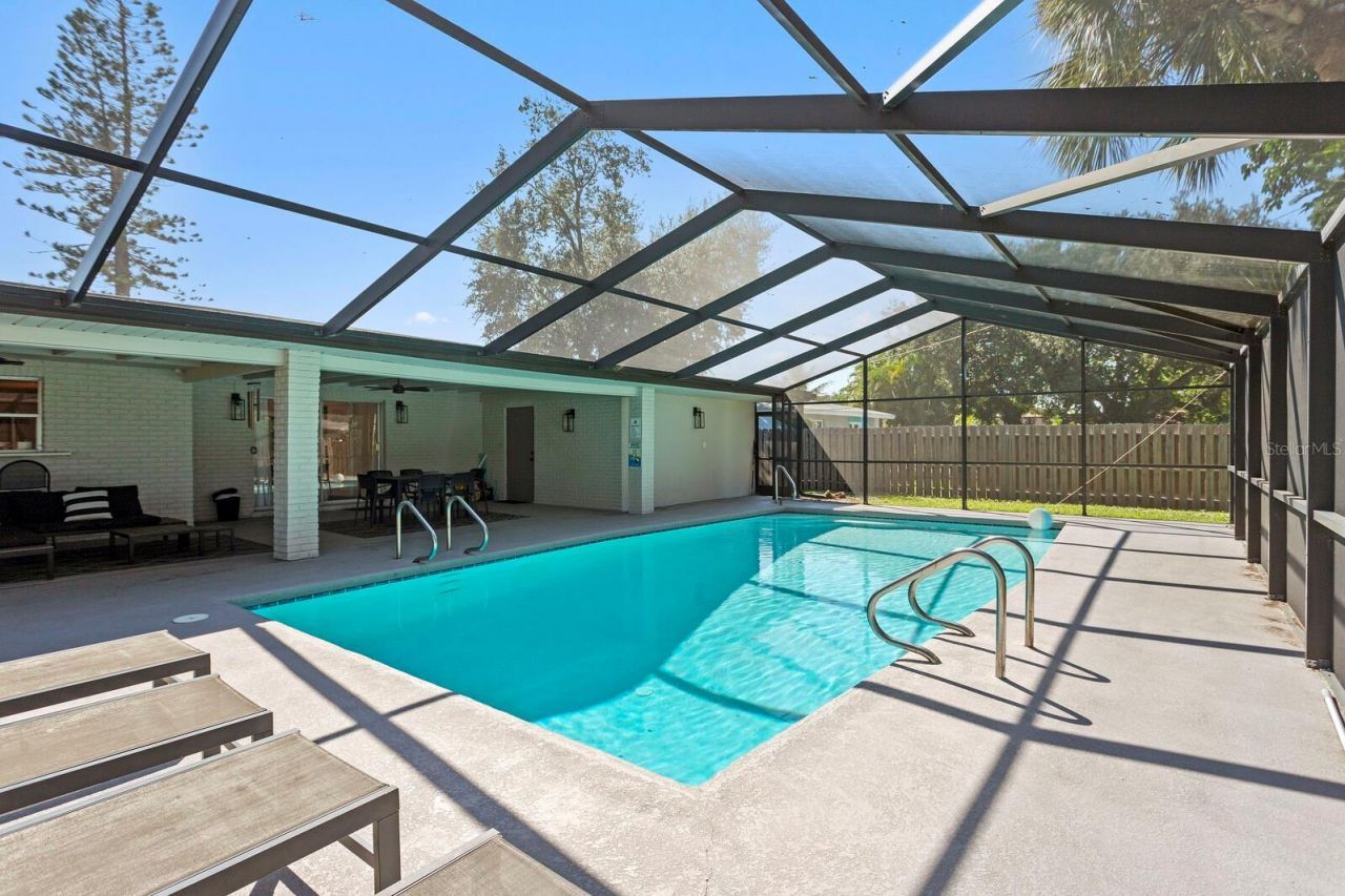 5706 8th Avenue Drive W, Bradenton, FL 34209 Photo