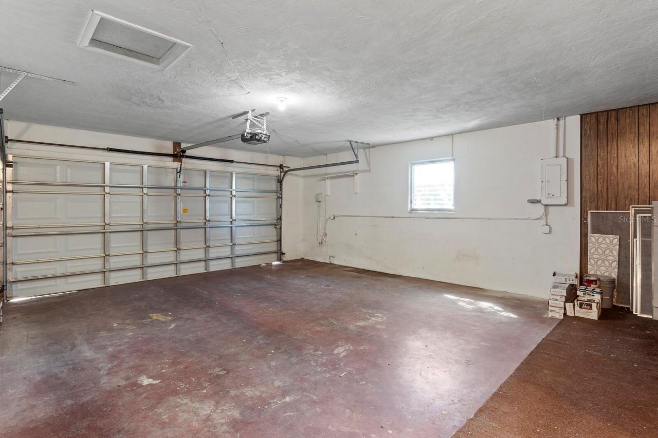 5706 8th Avenue Drive W, Bradenton, FL 34209 Photo