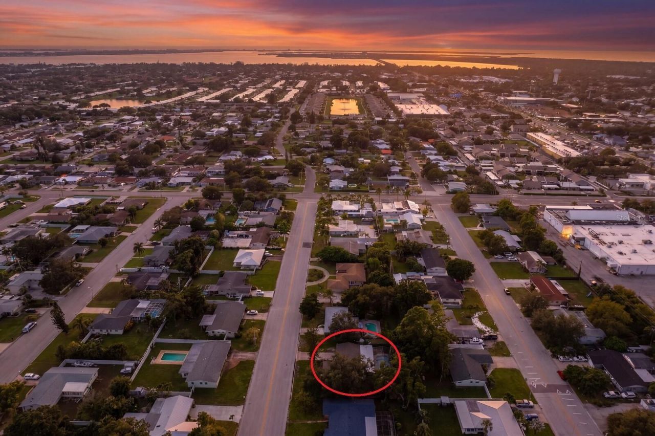 5706 8th Avenue Drive W, Bradenton, FL 34209 Photo