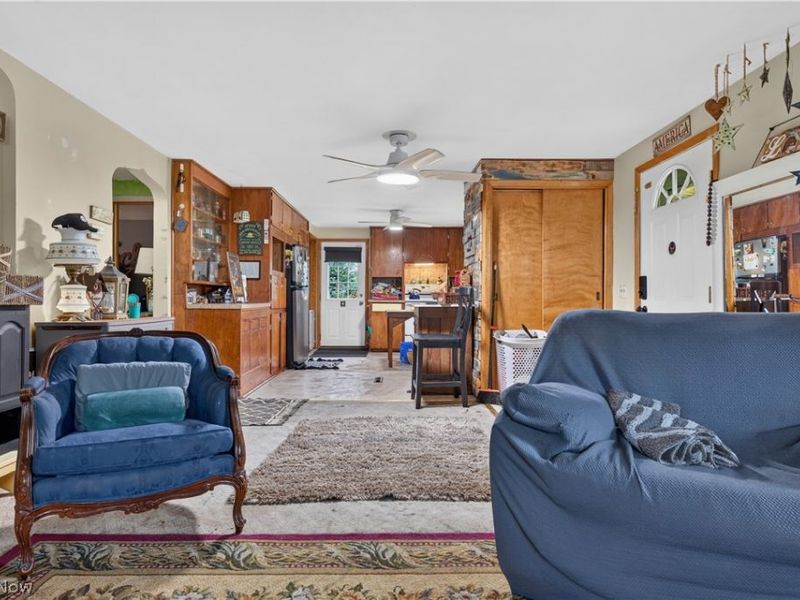 695 N Market Street, East Palestine, OH 44413 Photo 23