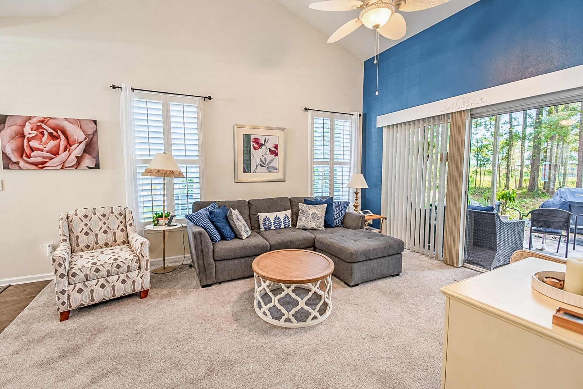 297 Connemara Dr. Photo 13