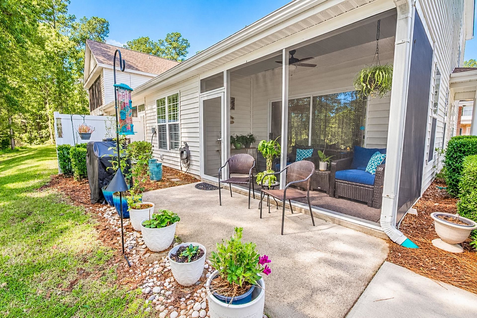 297 Connemara Dr. Photo 29