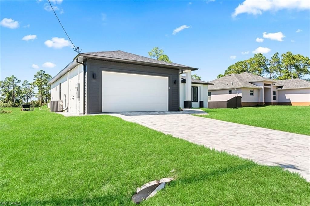 2905 Hanna Ave N, Lehigh Acres, FL 33971 Photo