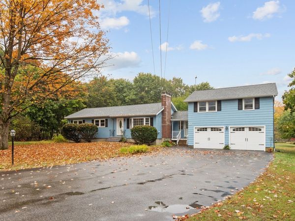 22 Doral Dr, Chelmsford, MA 01863
