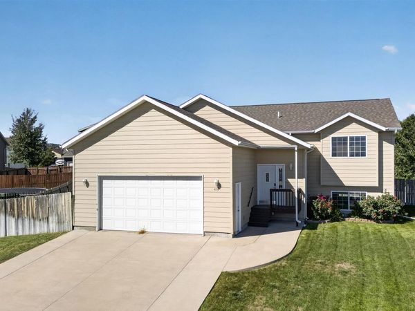 401 KAHLER CT, Rapid City, SD 57701