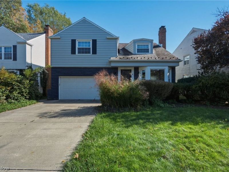 2255 S Belvoir Boulevard, University Heights, OH 44118 Photo 1
