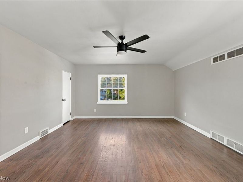 2255 S Belvoir Boulevard, University Heights, OH 44118 Photo 19