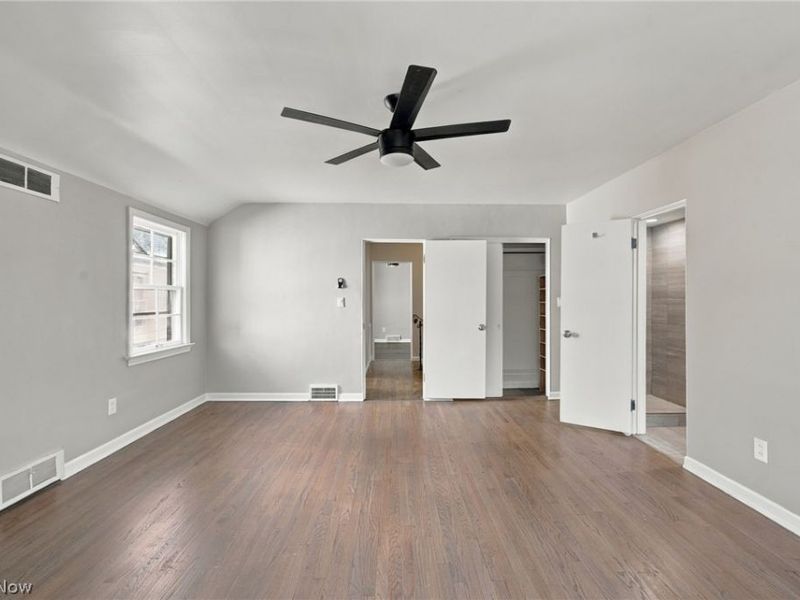 2255 S Belvoir Boulevard, University Heights, OH 44118 Photo 21