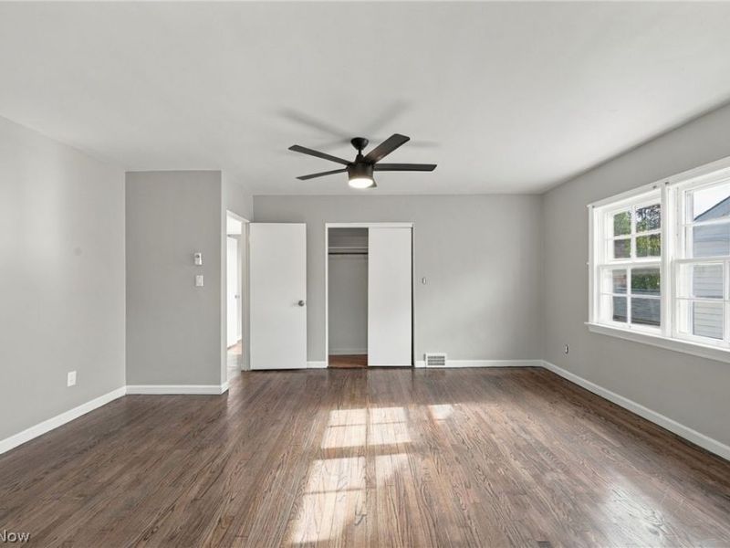 2255 S Belvoir Boulevard, University Heights, OH 44118 Photo 25
