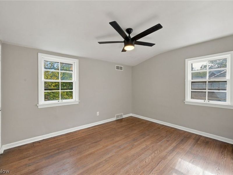 2255 S Belvoir Boulevard, University Heights, OH 44118 Photo 28