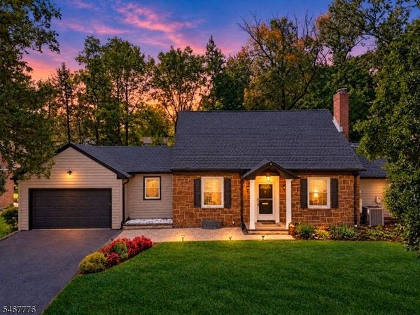 247 Cedar Ave, Hackensack, NJ 07601