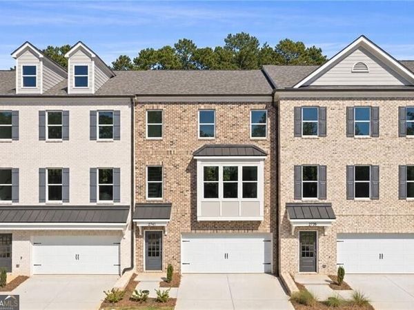 2737 Hallwood Lane, Suwanee, GA 30024