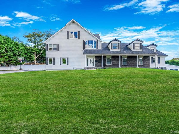 345 Durkee Lane , East Patchogue, NY 11772