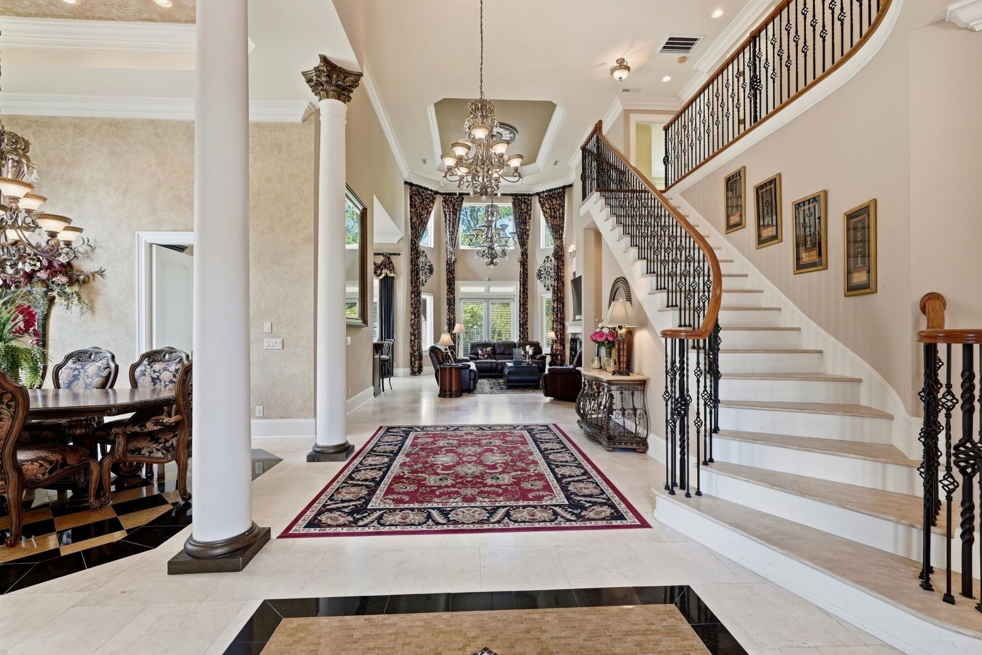 9267 Bellasera Circle  Photo 4
