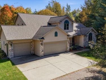 7055 Oak Park Drive, Vassar Township, Mi 48768