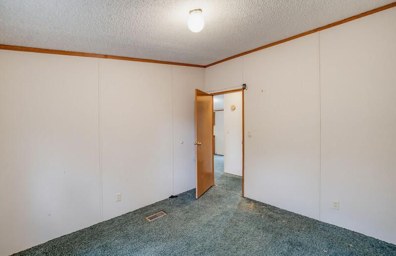 1388 Trask Parkway Photo 14