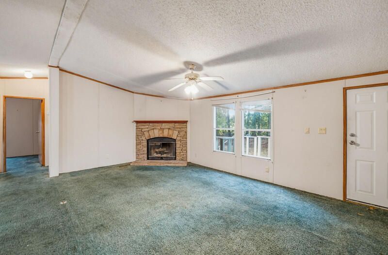 1388 Trask Parkway Photo 5