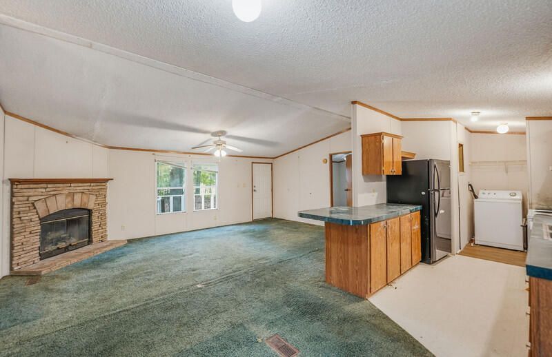 1388 Trask Parkway Photo 8