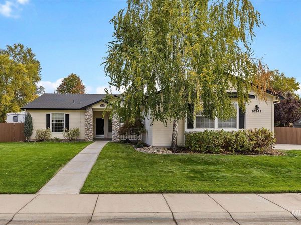 10242 N Blacktail Ave, Boise, ID 83714