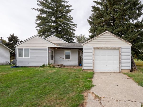 102 Steptoe St, Colfax, WA 99111