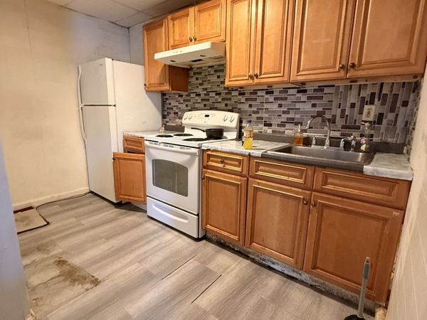 65 Richmond St, Brockton, MA 02301