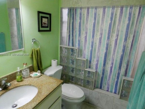 5495 NW 10th Ct , Unit 208, Plantation, FL 33313