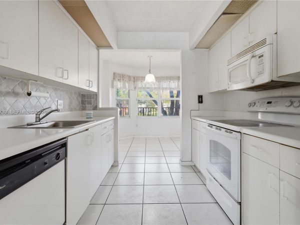 701 SW 141st Ave , Unit 203R, Pembroke Pines, FL 33027
