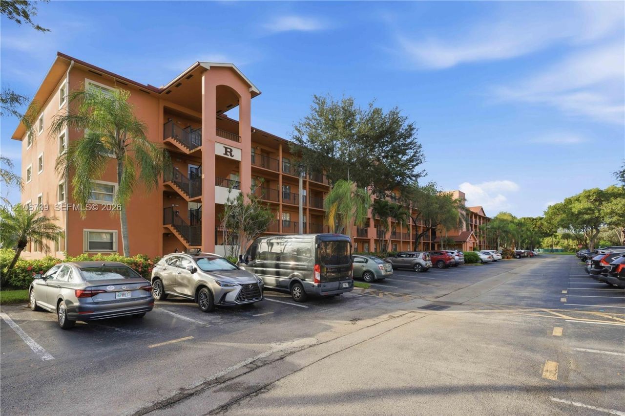 701 SW 141st Ave , Unit 203R, Pembroke Pines, FL 33027 Photo