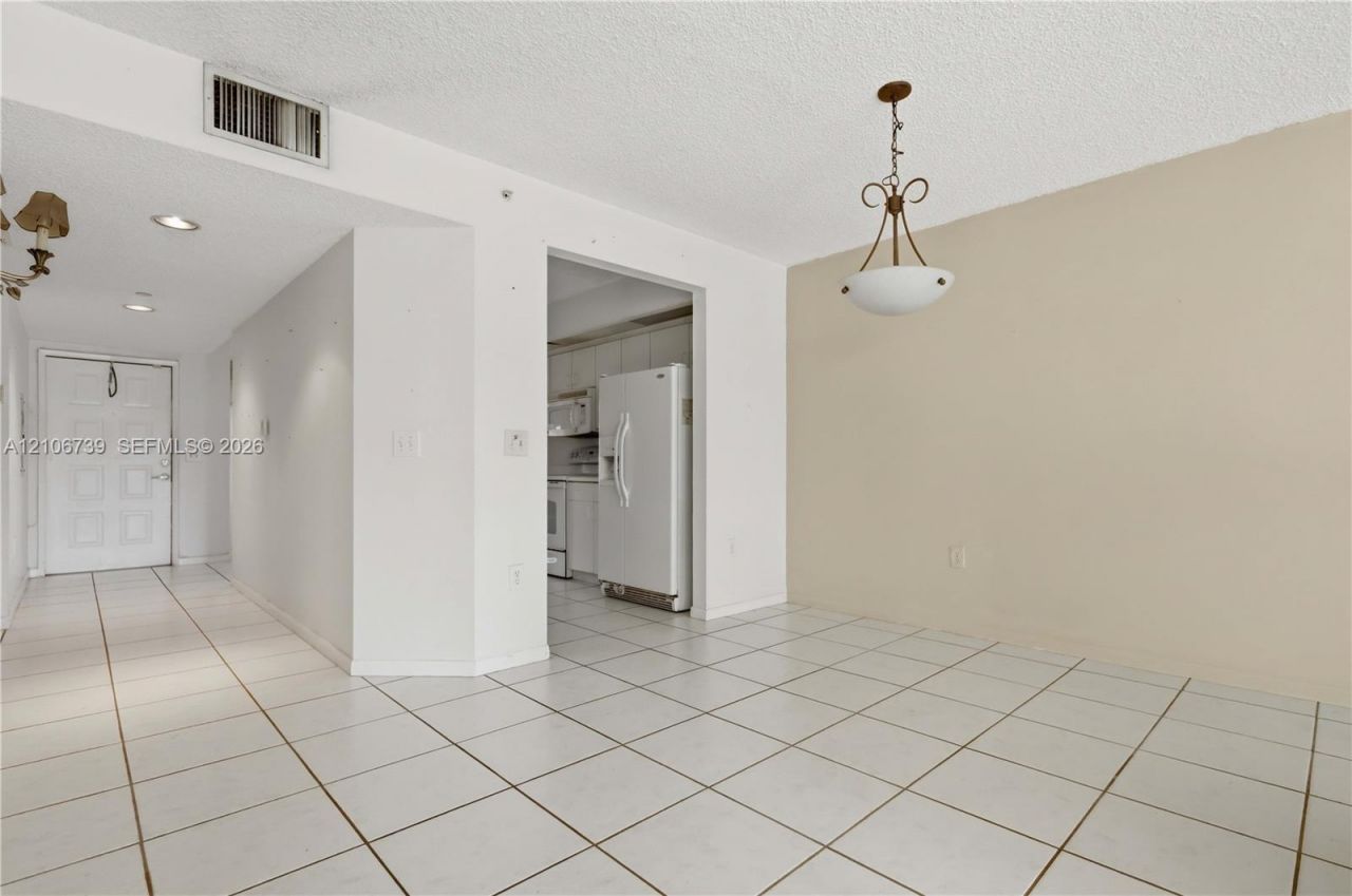 701 SW 141st Ave , Unit 203R, Pembroke Pines, FL 33027 Photo