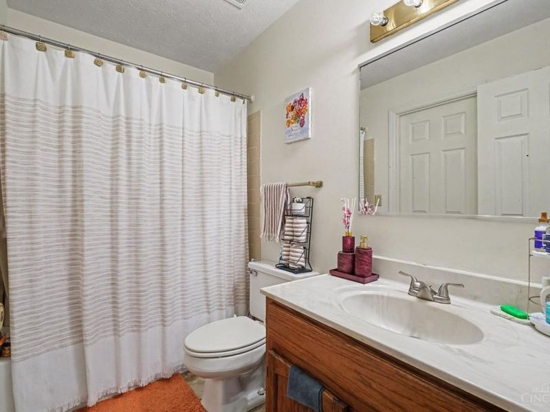 3637 Parfore Court, Pierce Township, OH 45245 Photo 10