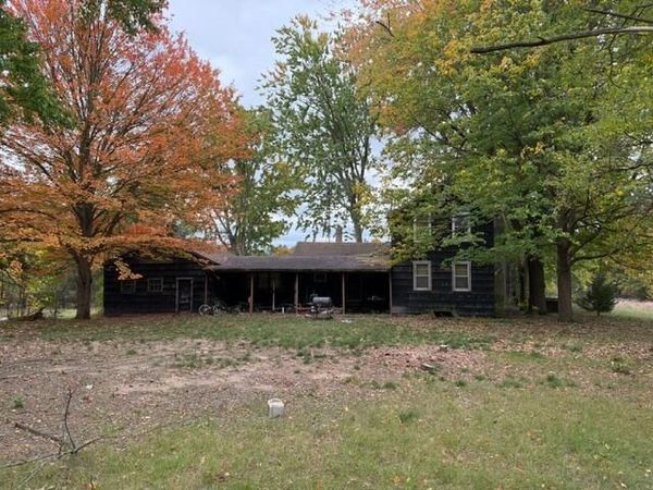 1254 E Ellis Road, Norton Shores, MI 49441