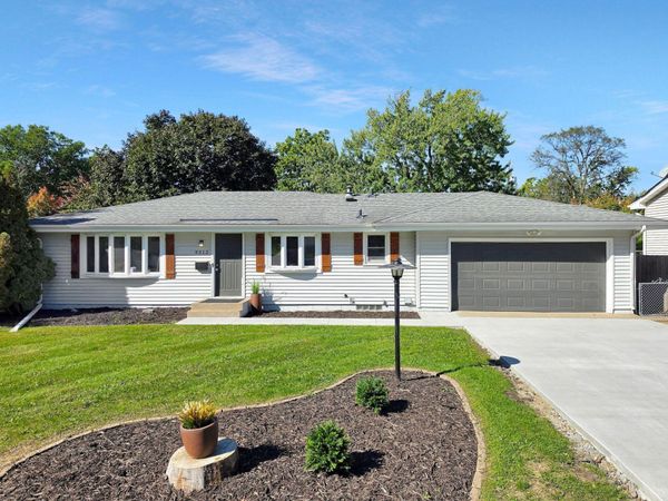 9312 Oakland Avenue S, Bloomington, MN 55420