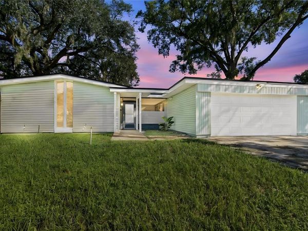 10312 LAKE CARROLL WAY, TAMPA, FL 33618