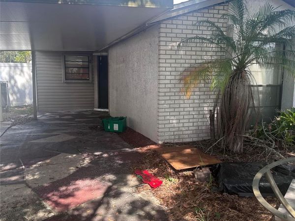 8240 RAVENCROFT DRIVE , TAMPA, FL 33615