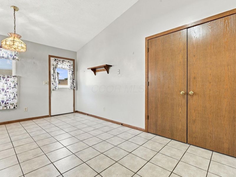 1466 Pinestone Drive, Columbus, OH 43223 Photo 15