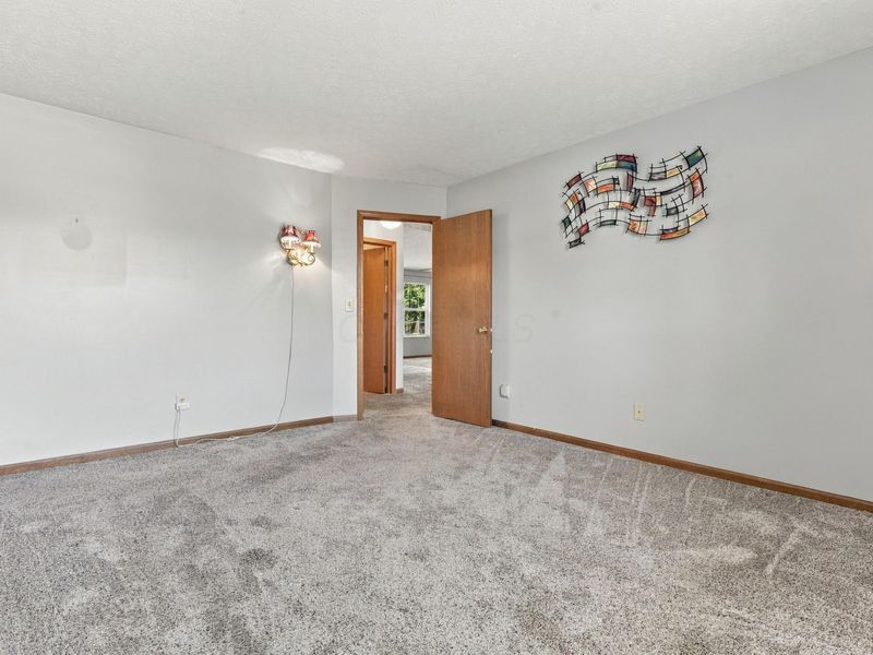 1466 Pinestone Drive, Columbus, OH 43223 Photo 19