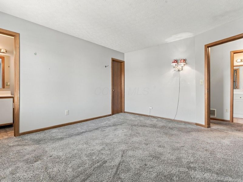 1466 Pinestone Drive, Columbus, OH 43223 Photo 20