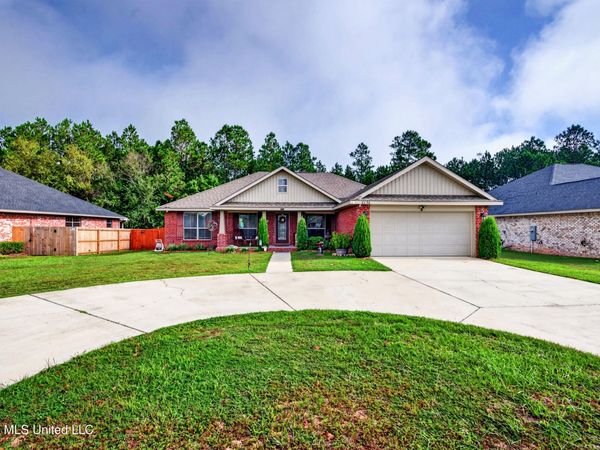 6836 Biddix Evans, Ocean Springs, MS 39564