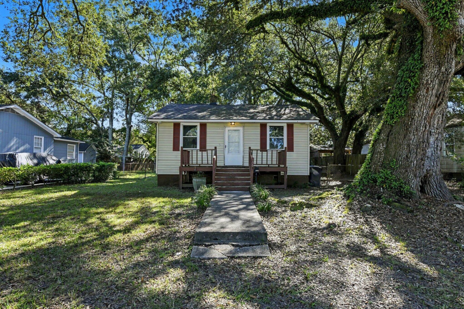 2663 Olympia Avenue Photo 1