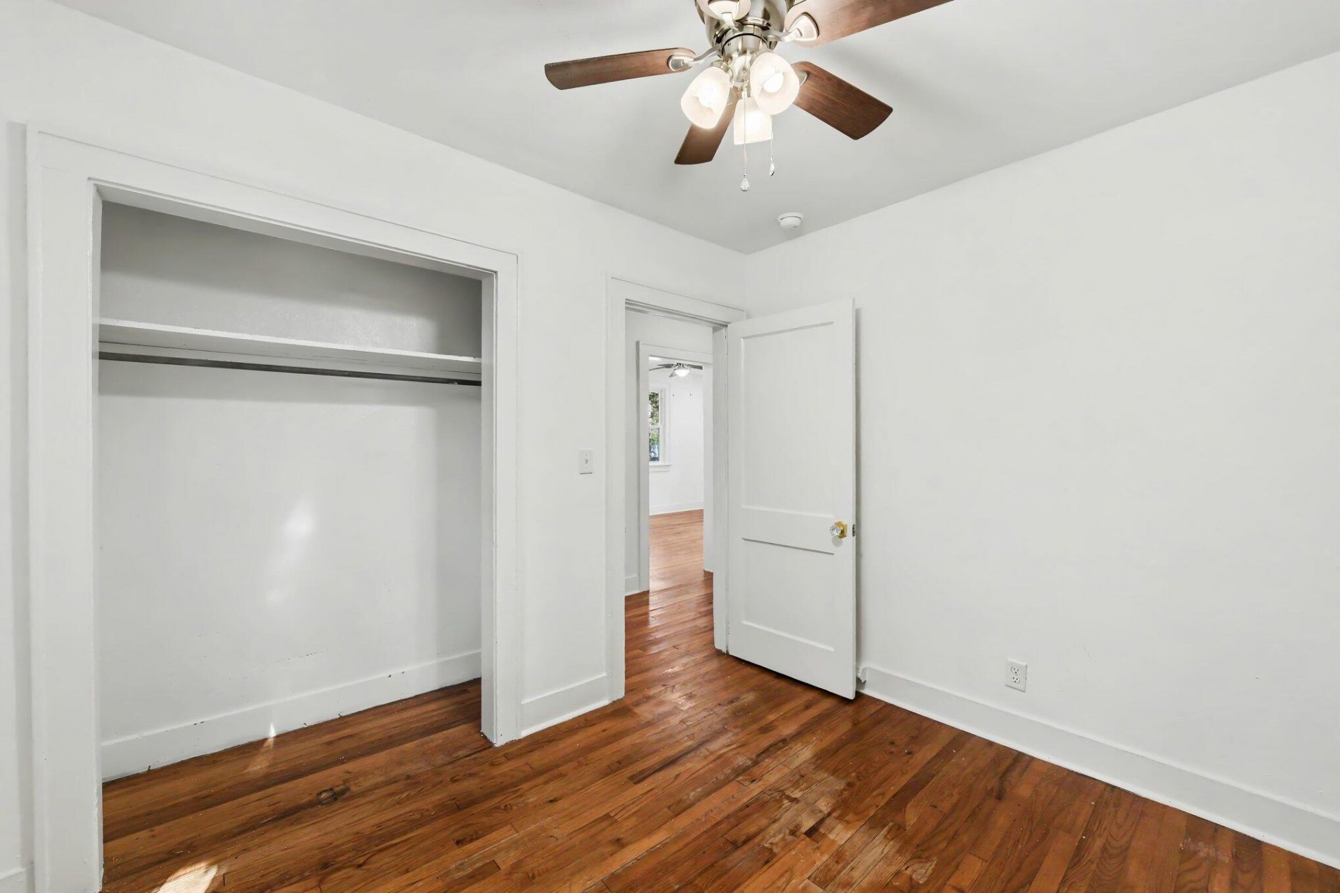 2663 Olympia Avenue Photo 15