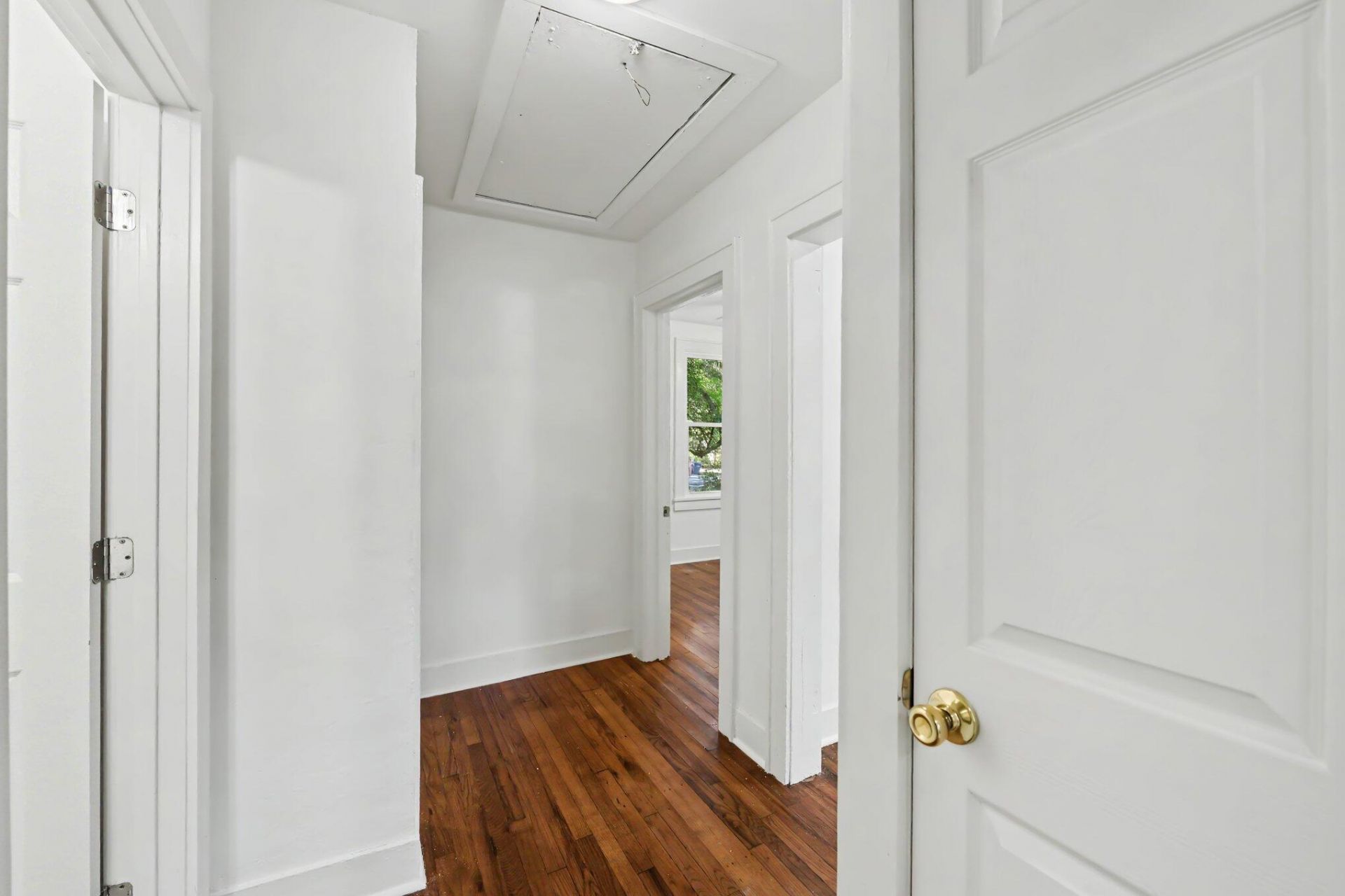 2663 Olympia Avenue Photo 18