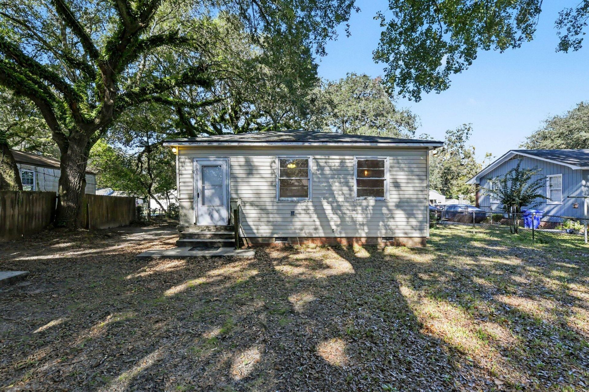 2663 Olympia Avenue Photo 21